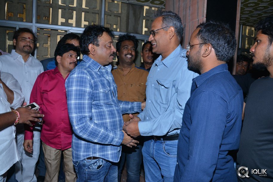 Vangaveeti-Team-at-Devi-Theater
